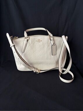 COACH Pebbled Leather mini kelsey in Light Beige
